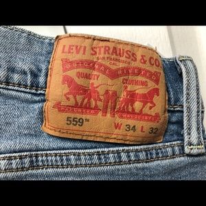 Levi’s 559 34x 32 men’s (worn once)